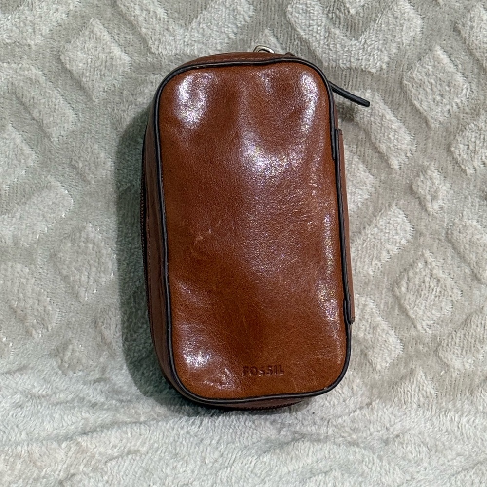 Fossil Woman’s Men's Wallet-Travel Watch Box|6" L x 2.1" W x 3.45" brown leather